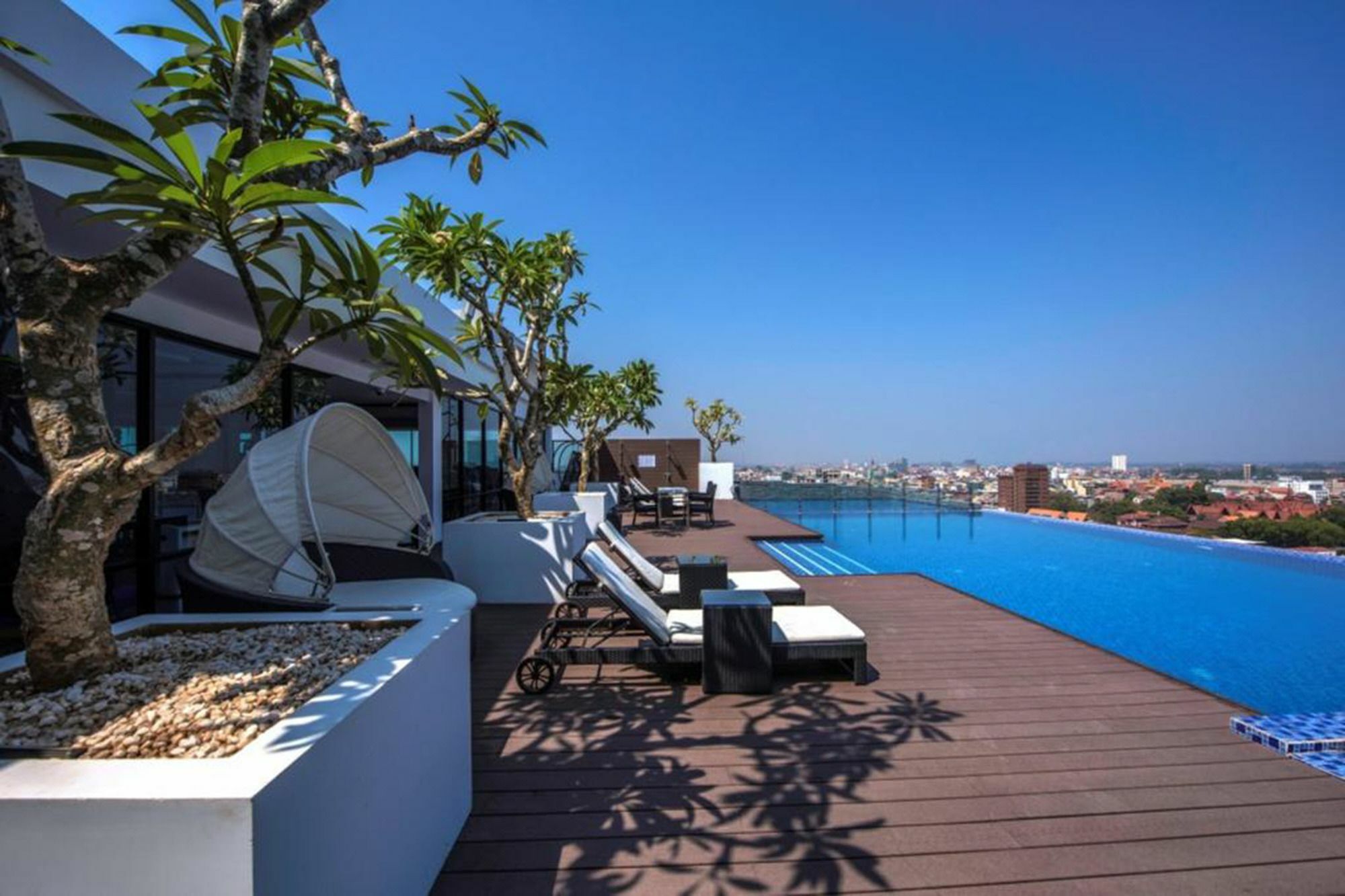 Maline Exclusive Serviced Apartments พนมเปญ ภายนอก รูปภาพ